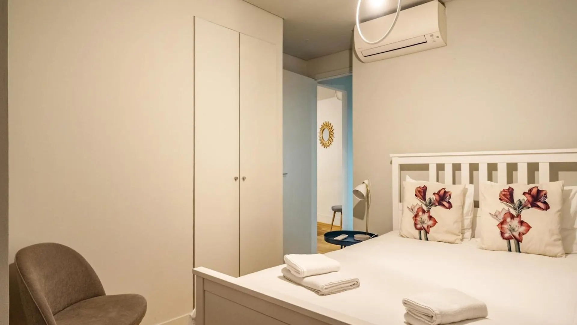 Apartment Akicity Cais Sodre Hope Lisbon