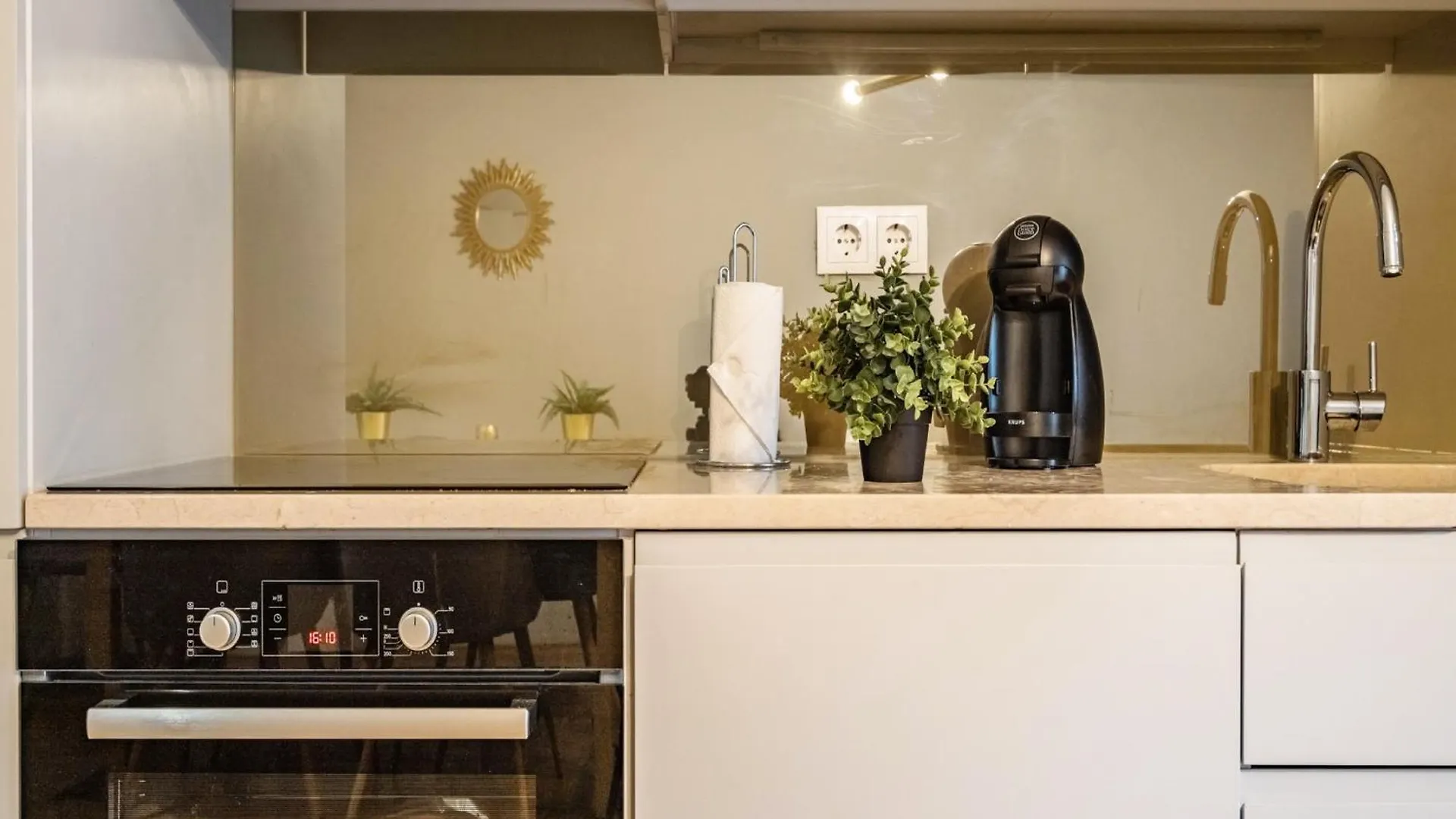 Apartment Akicity Cais Sodre Hope Lisbon
