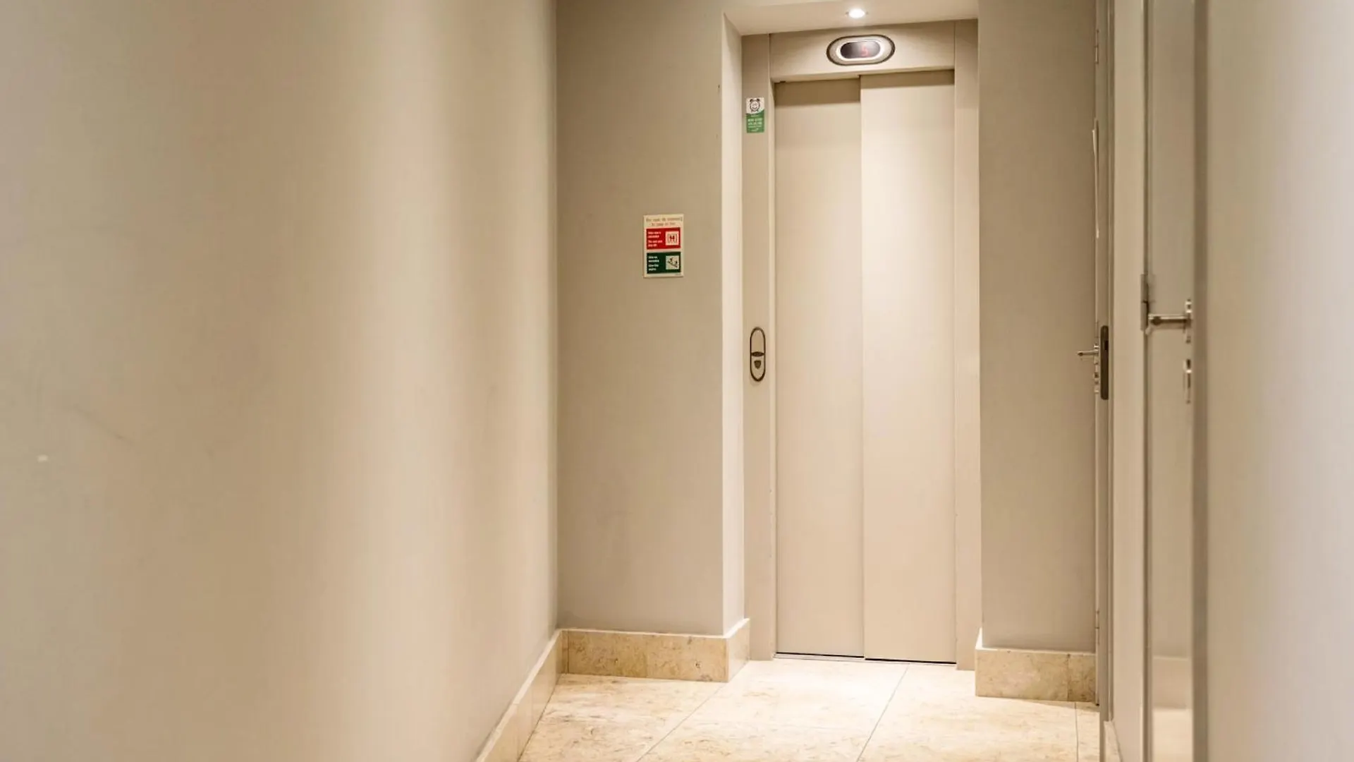 Akicity Cais Sodre Hope Lisbon Apartment