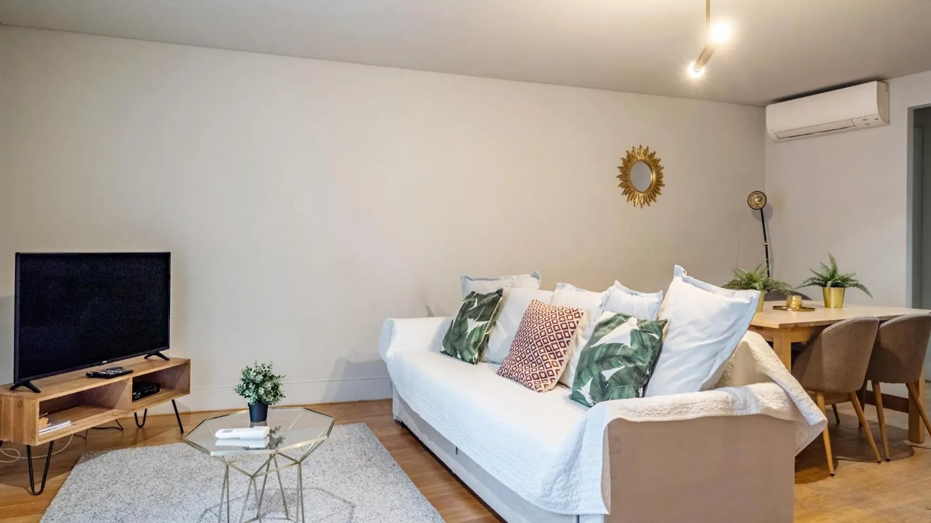 Apartment Akicity Cais Sodre Hope Lisbon