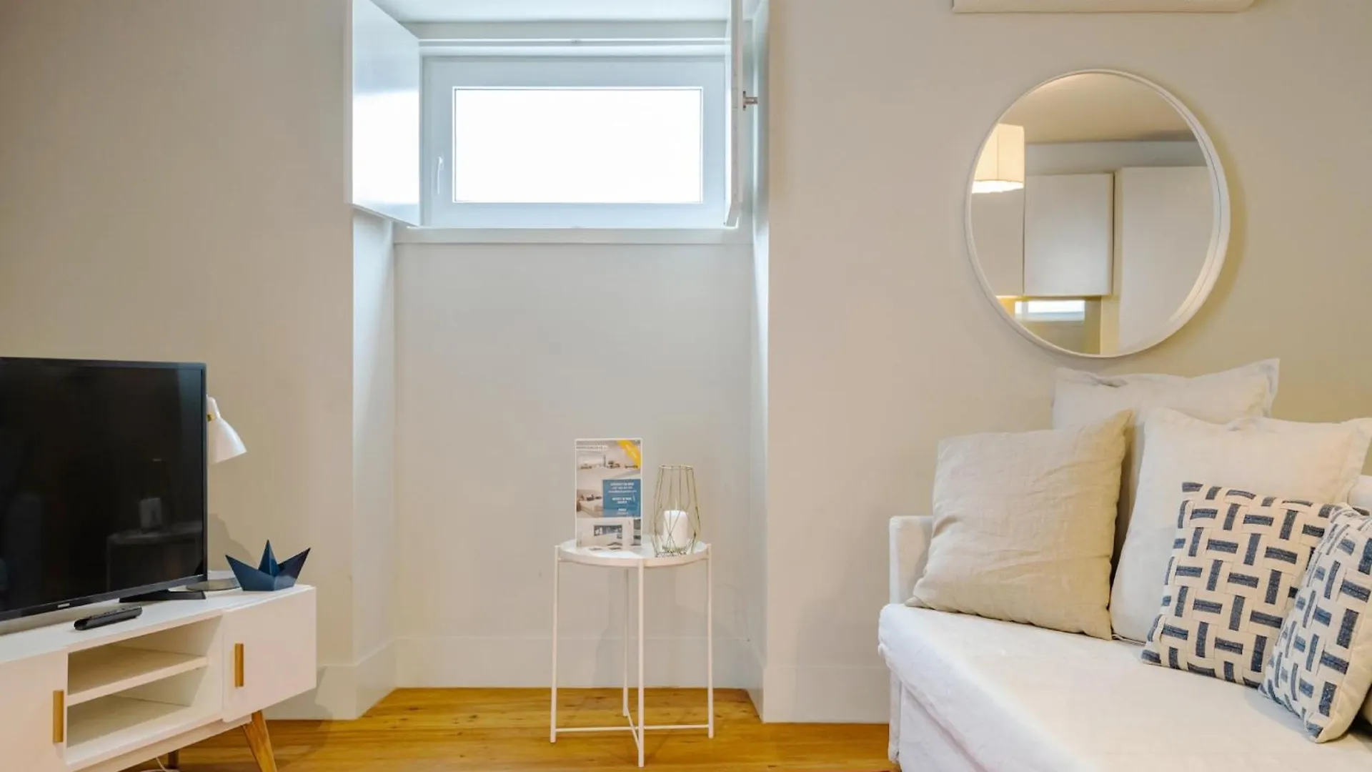 Akicity Cais Sodre Hope Lisbon Apartment